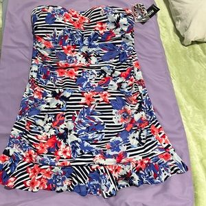 Allen B one piece  bathing suit this style is so flattering get ready for summer